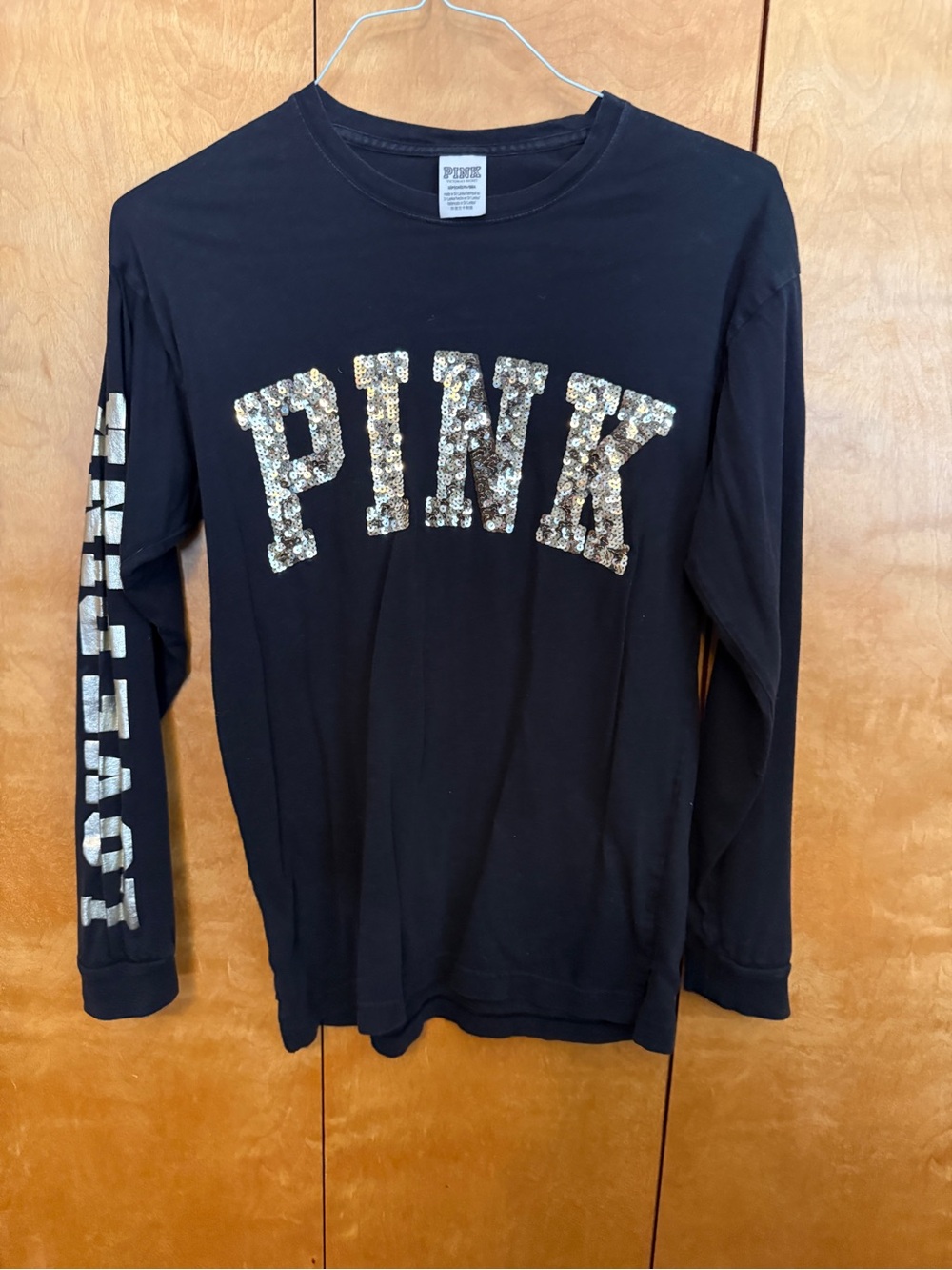 PINK Victoria's Secret Black Long-Sleeve Tee with Gold Sequin Logo size S